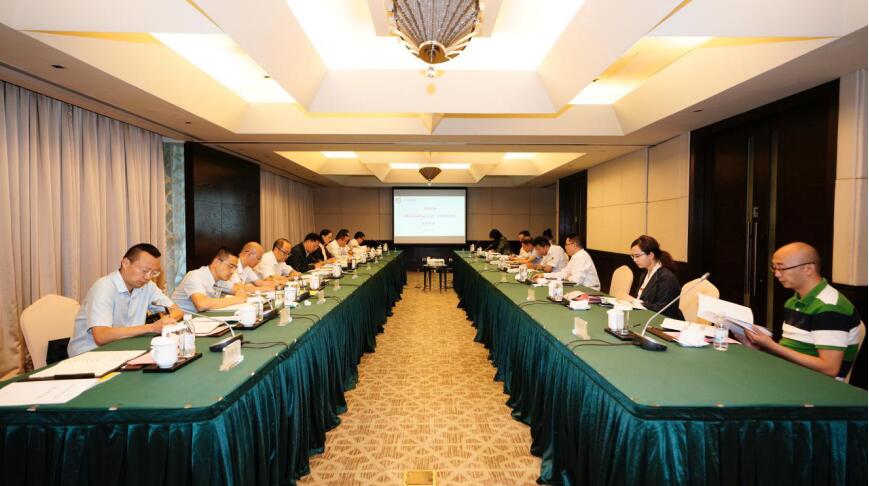 周曉陽(yáng)總經(jīng)理與內(nèi)江市委副書(shū)記余先河一行座談交流