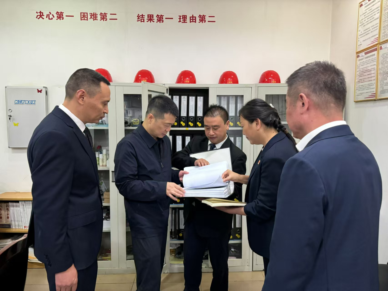 省尊龍凱時集團黨委書記、董事長游勇國慶節(jié)期間調(diào)研督導(dǎo)旗下酒店經(jīng)營及安全生產(chǎn)工作